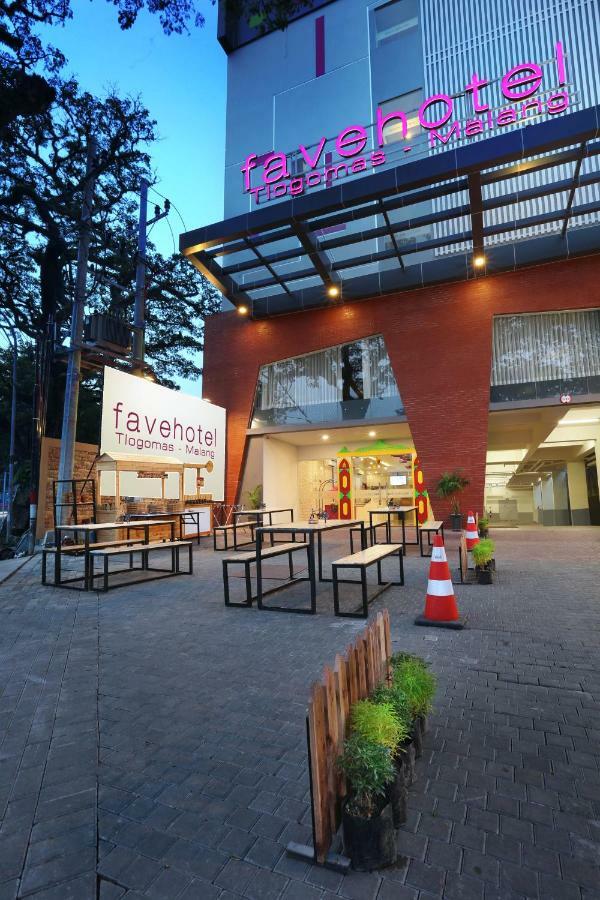 เฟฟโฮเทล มาลัง Hotel มะลัง ภายนอก รูปภาพ